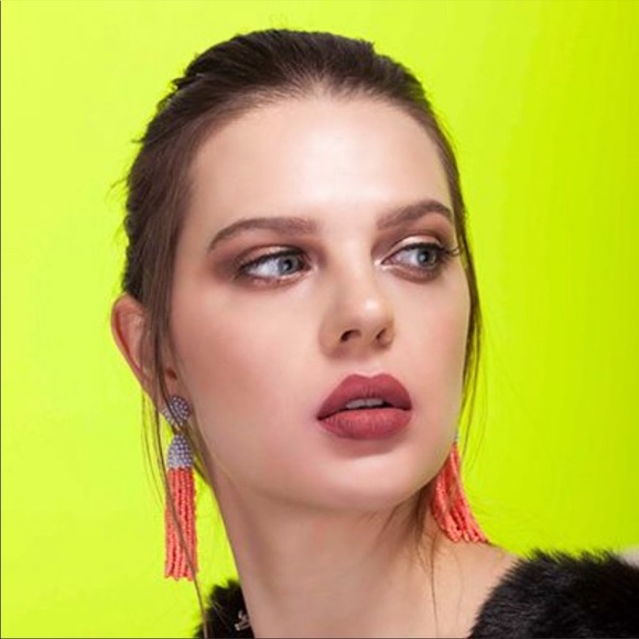 HOLA NEON  Velvet Liquid Lipstick  The Easy Sell 💄 NEW BNIB - Picture 2 of 10